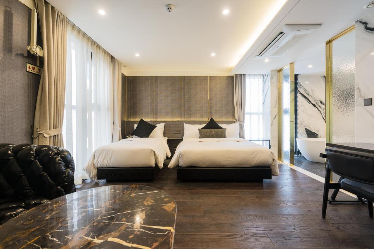 Hotel The May Jongno Seoul Bagian luar foto